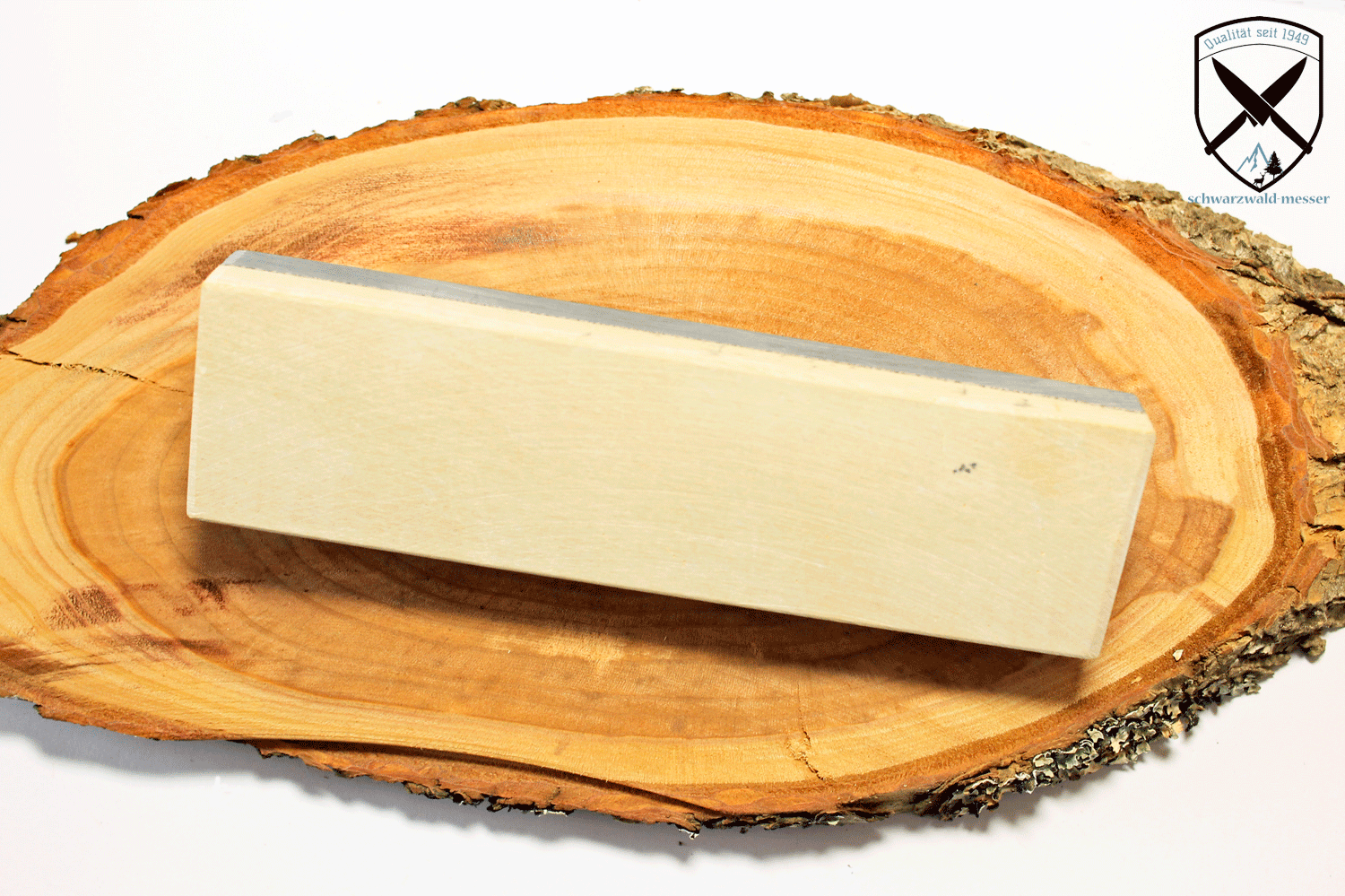 Belgischer Brocken der gelbe Stein bei Schwarzwald-Messer