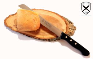 Brotmesser mit Kunststoffgriff (POM) aus Solingen