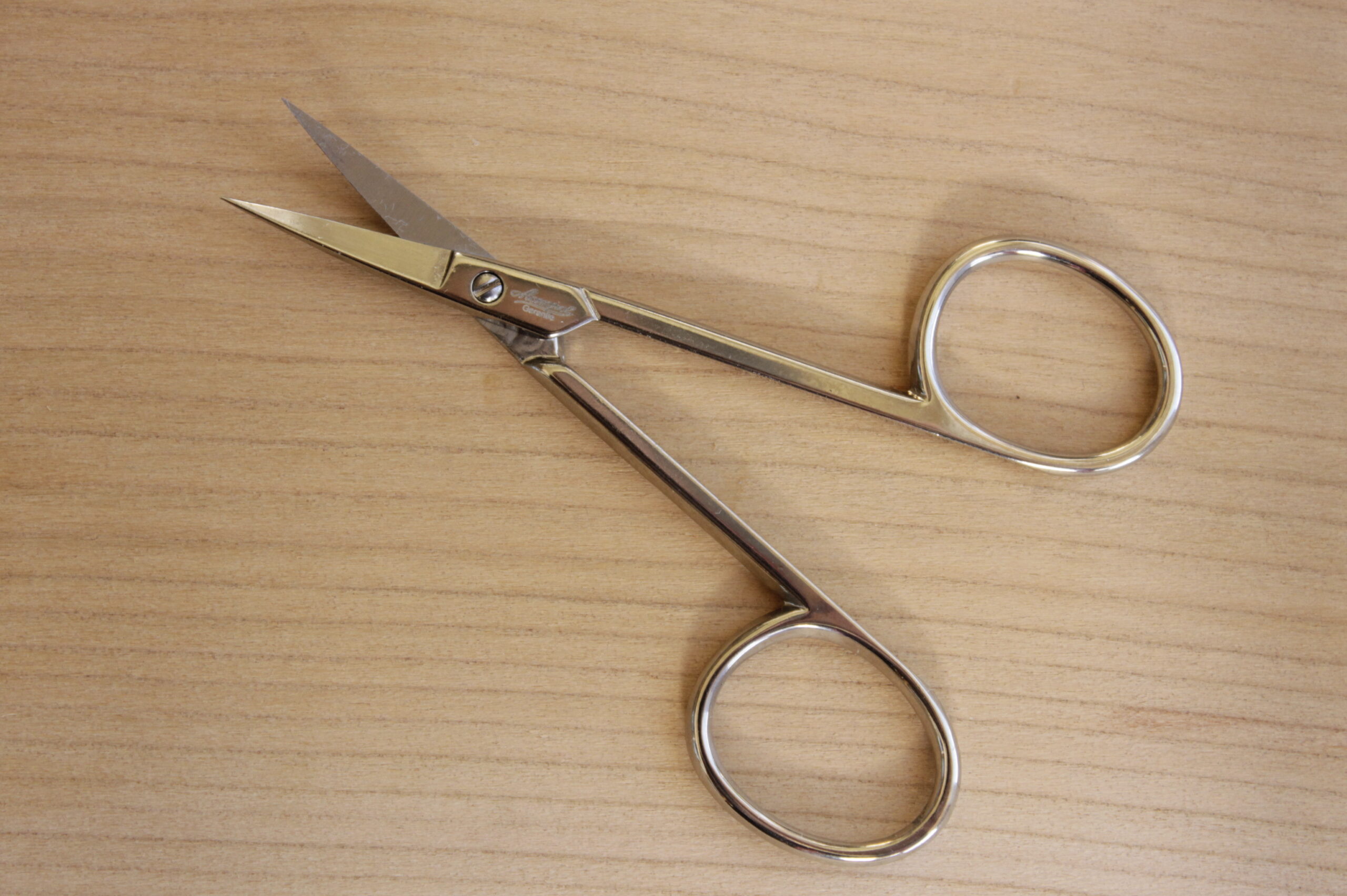 Nagelhautschere S 004